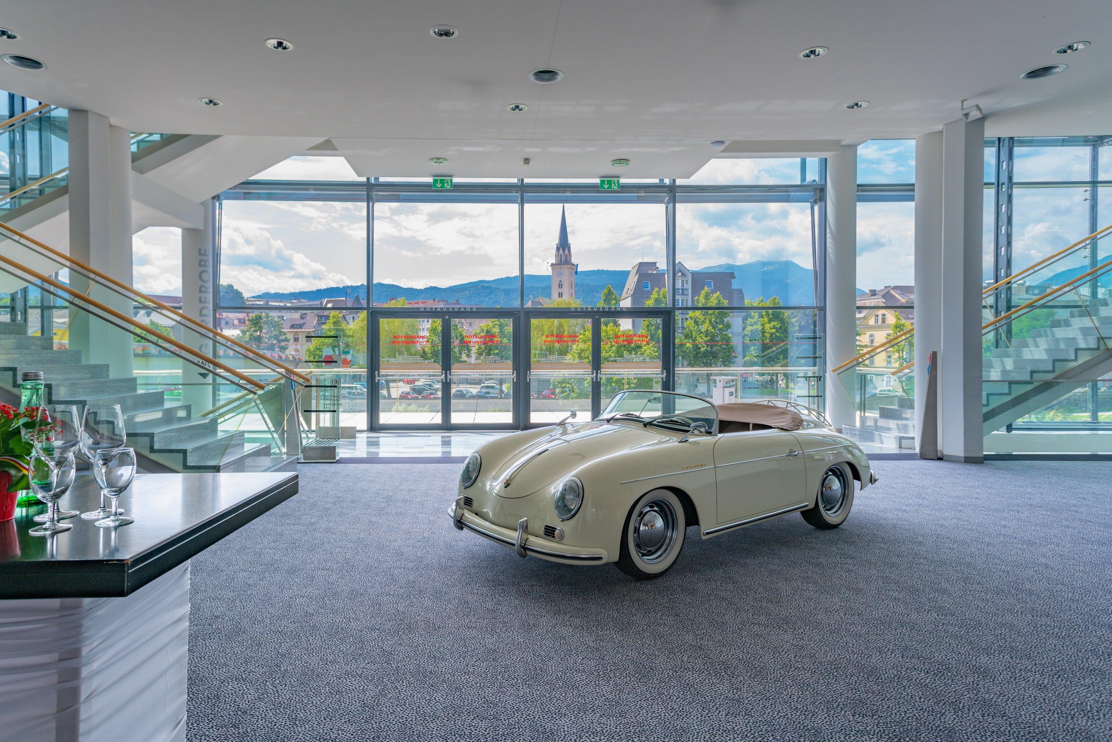 Voco Villach By Ihg Exterior foto